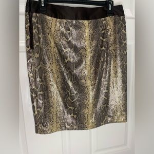 The Limited. Snake skin print. Pencil skirt.